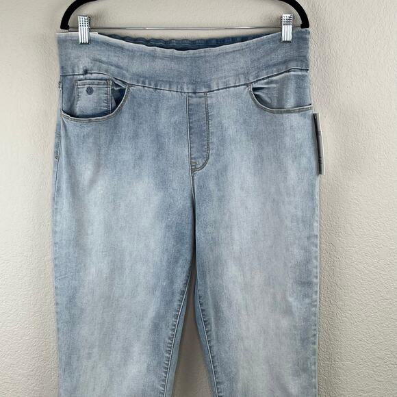 Gloria Vanderbilt Amanda Pull On Light Wash Stretch Jegging Denim Jeans 16 NWT - Picture 5 of 16